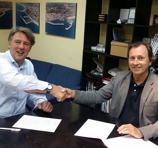 El Puerto de Sitges-Aiguadolç firma el convenio del Ferry Barcelona-Sitges