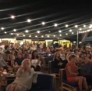 Més de 300 persones omplen la primera nit dels Concerts de Mitjanit 2017